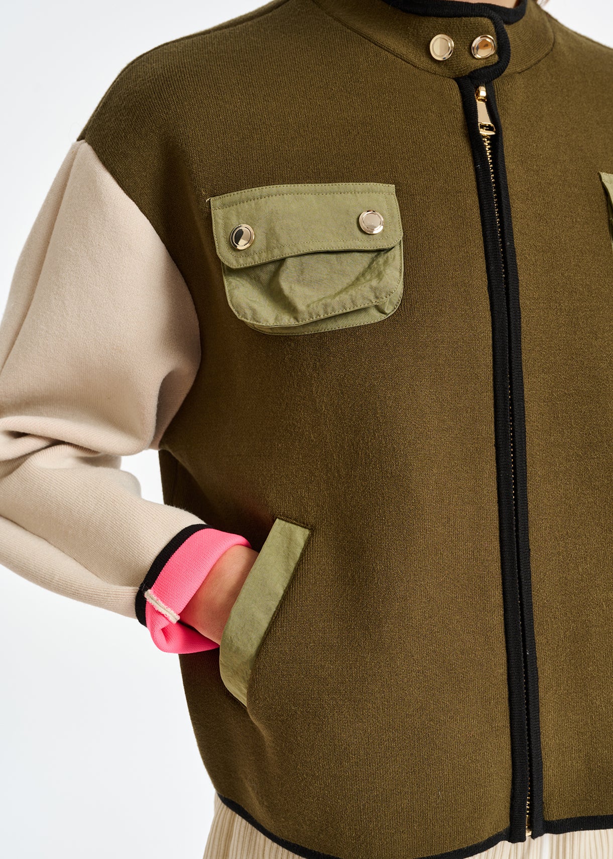 Khaki and off-white utility-inspired knit jacket RE—SSENTIEL | Essentiel second hand