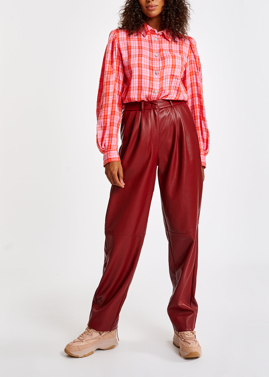 Red faux leather baggy-fit pants RE—SSENTIEL | Essentiel second hand