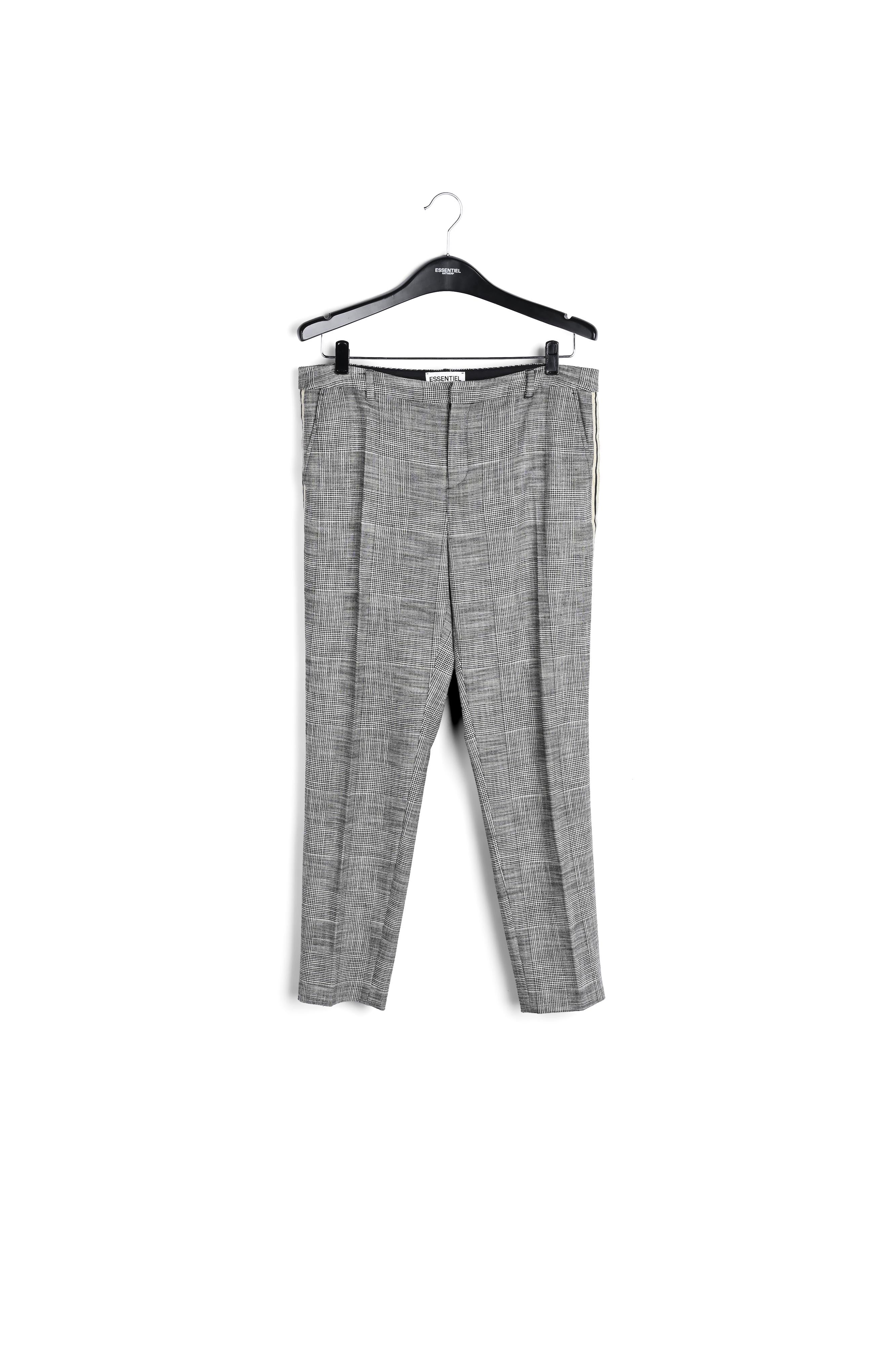 Pantalon large blanc cassé RE—SSENTIEL | Essentiel second hand