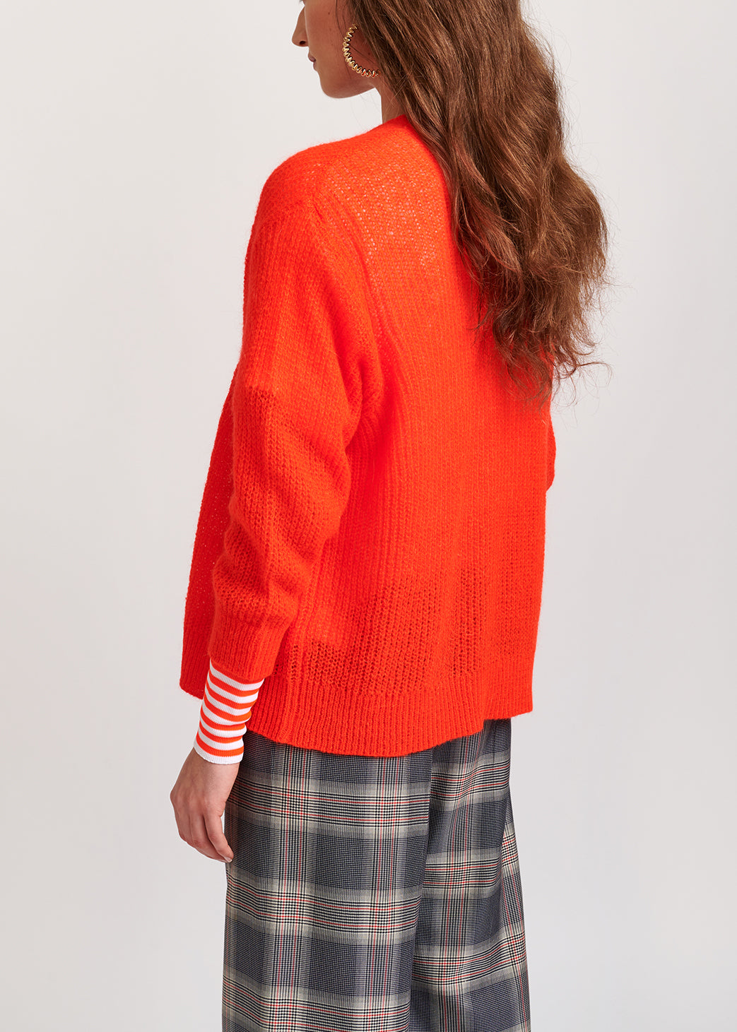 Cardigan maille côtelée orange aux manchettes rayées fluo RE—SSENTIEL | Essentiel second hand