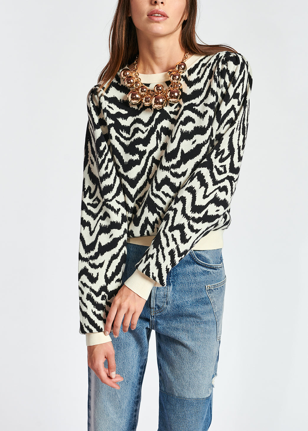 Pull en jacquard zébré noir et blanc RE—SSENTIEL | Essentiel second hand