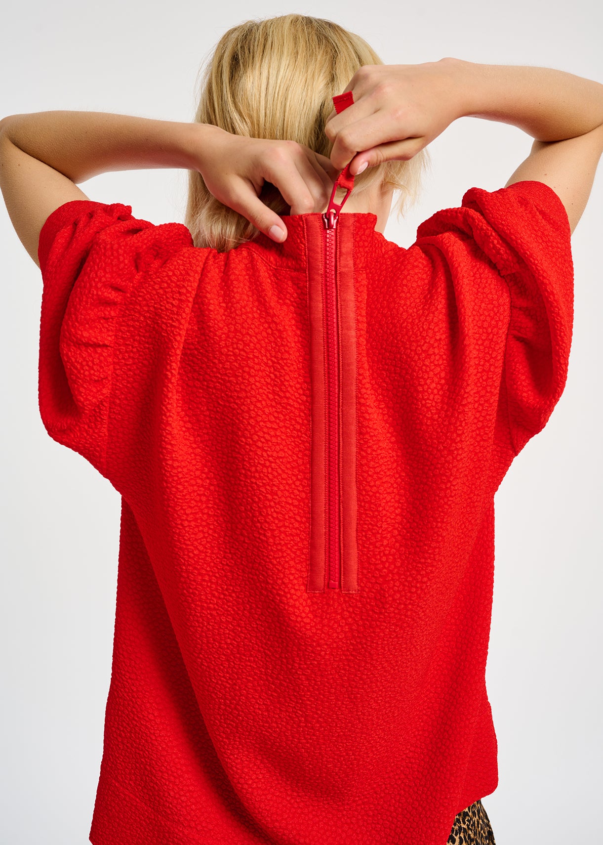 Red top with puffed sleeves RE—SSENTIEL | Essentiel second hand