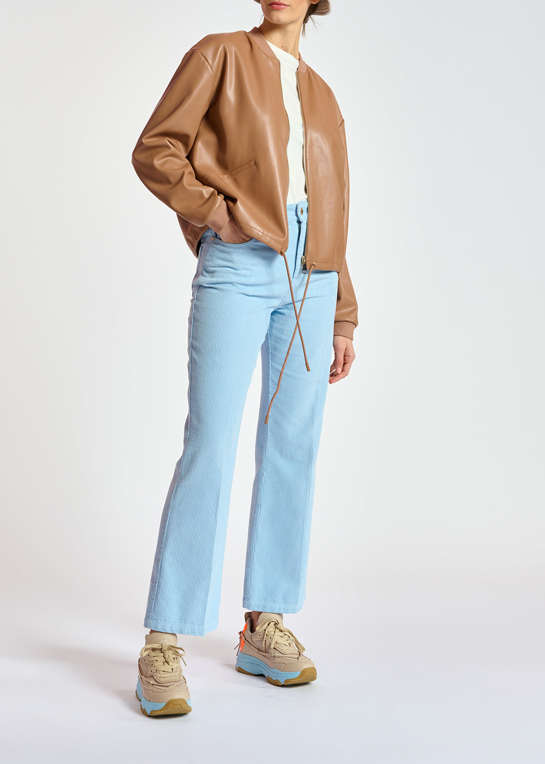 Blouson aviateur en faux cuir brun RE—SSENTIEL | Essentiel second hand