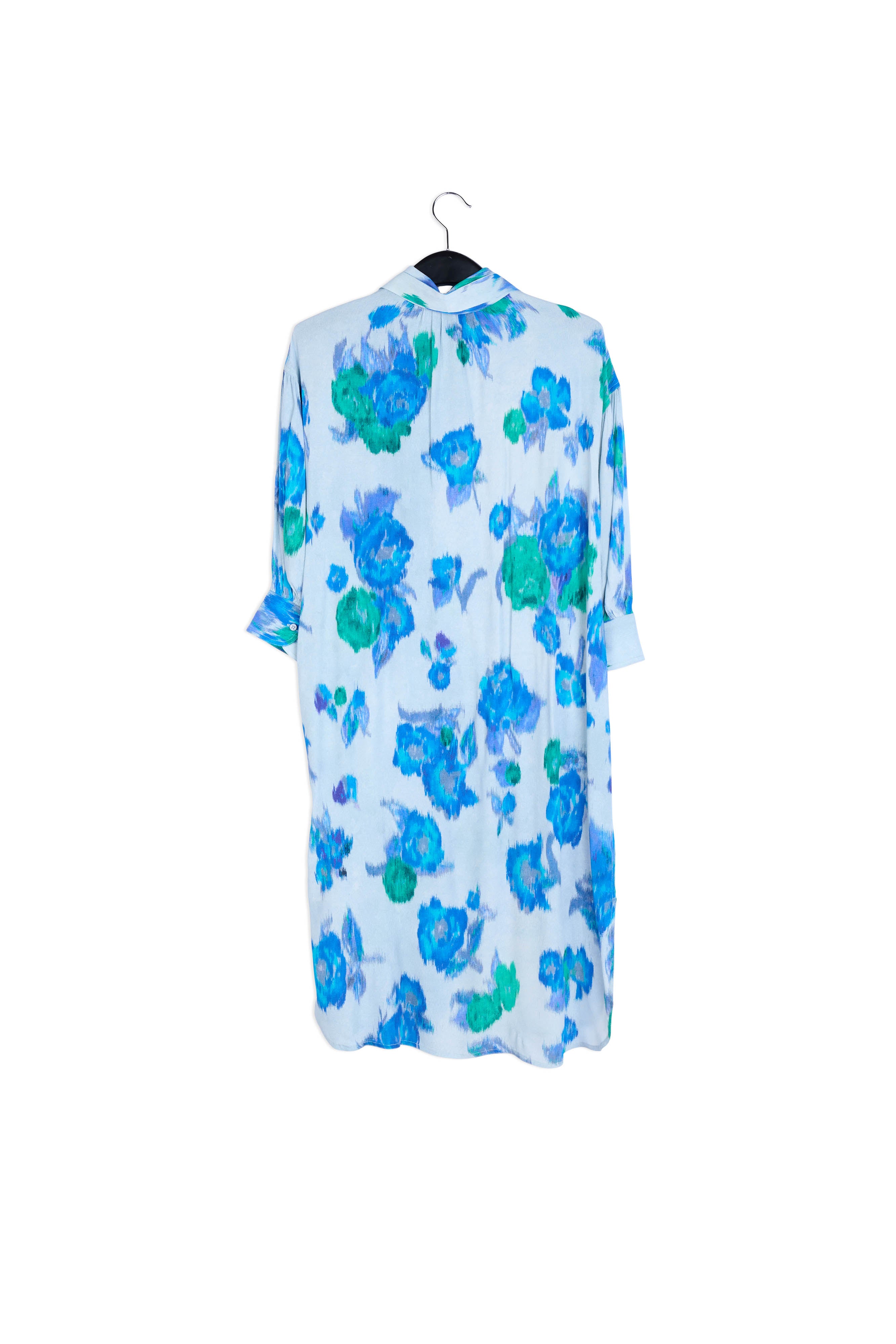 Lichtblauwe, blauwe en groene hemdjurk met bloemen RE—SSENTIEL | Essentiel second hand