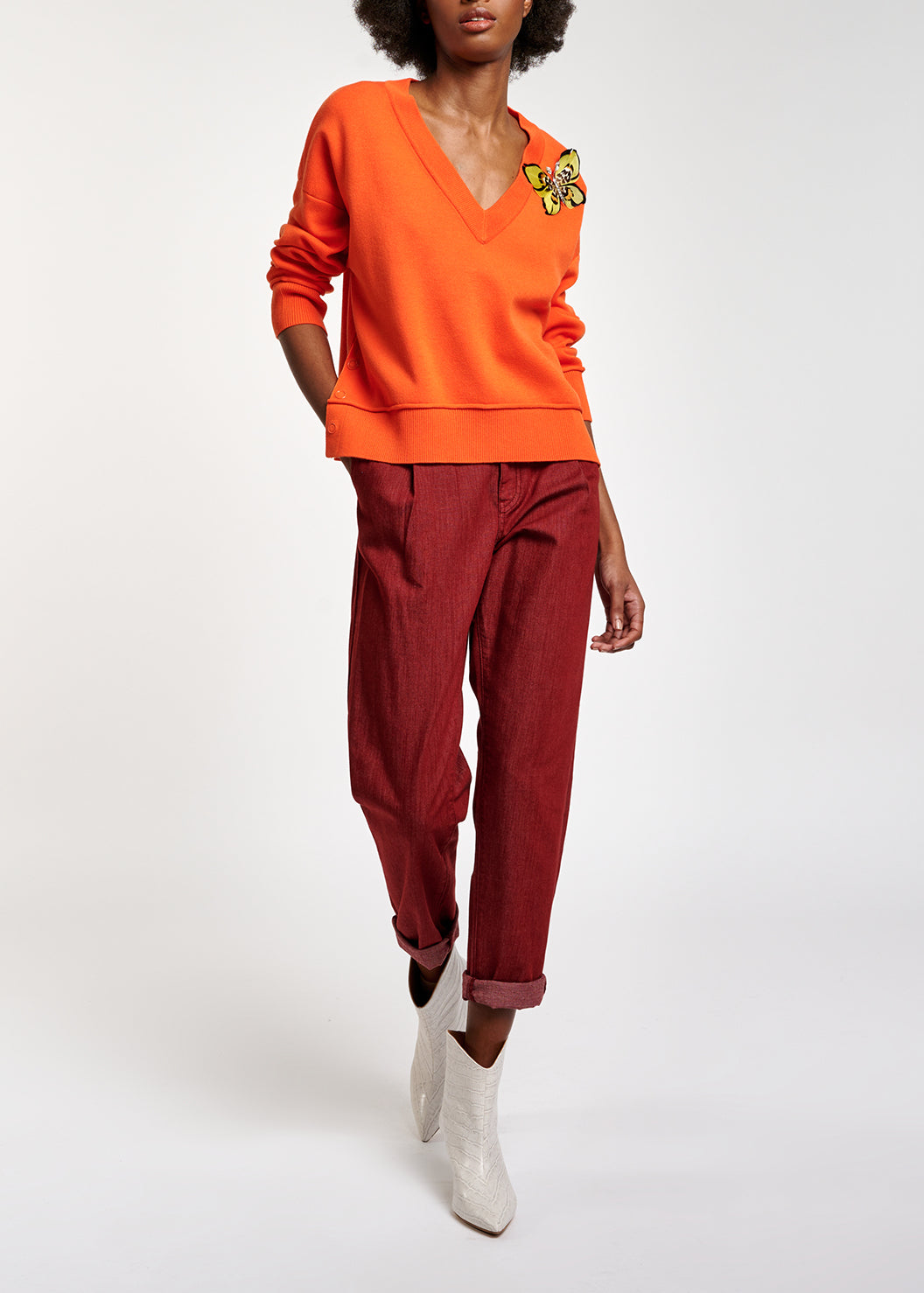 Orange boxy V-neck sweater RE—SSENTIEL | Essentiel second hand