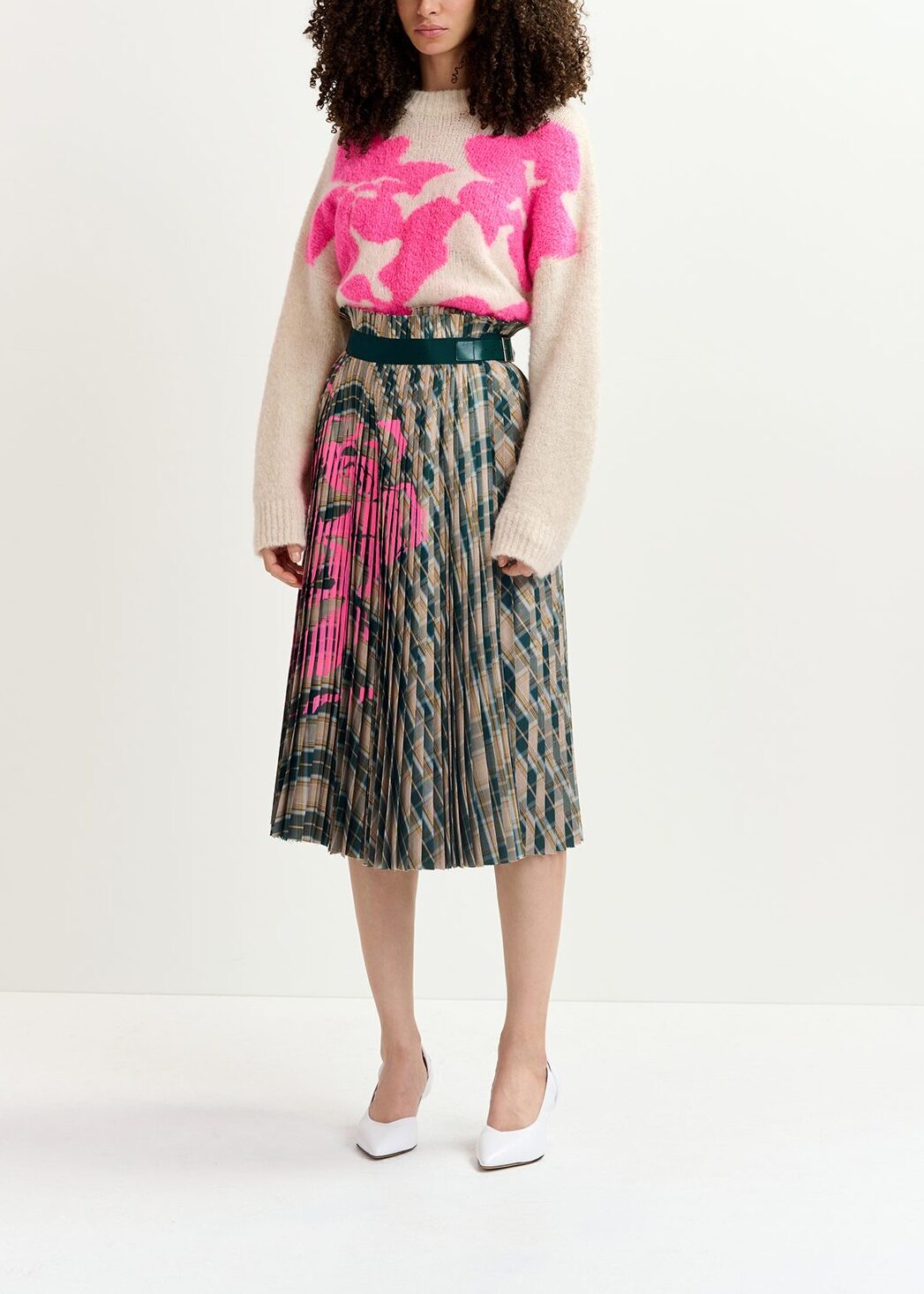Beige and dark green checked pleated skirt with floral print RE—SSENTIEL | Essentiel second hand
