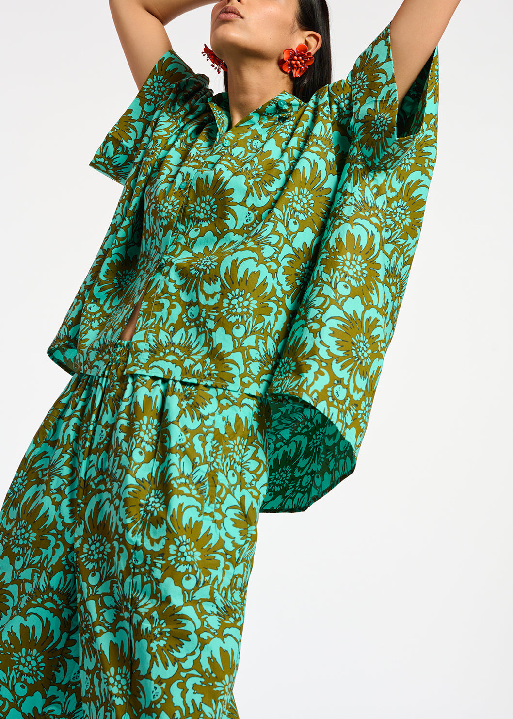 Khaki and turquoise oversized cotton-poplin shirt with floral print RE—SSENTIEL | Essentiel second hand