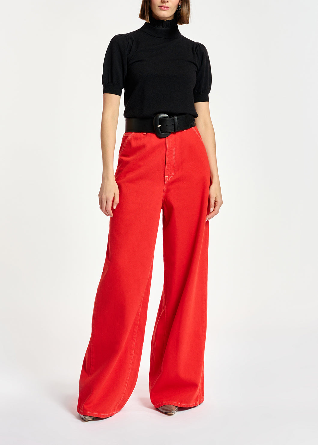 Pull noir à  manches courtes avec col montant RE—SSENTIEL | Essentiel second hand