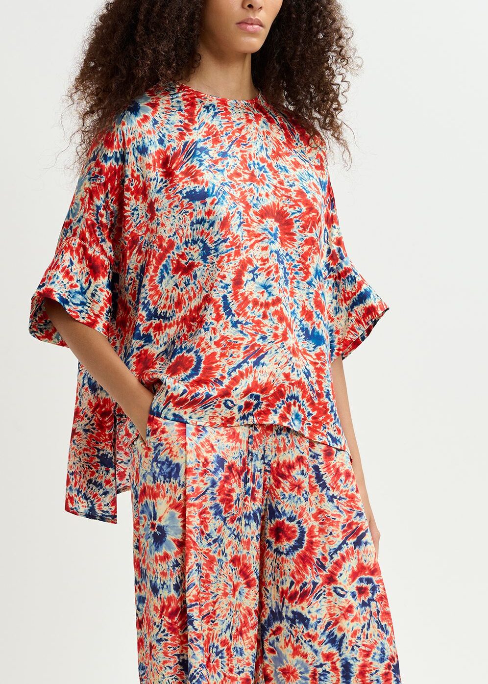 Red and blue tie-dye printed oversized top RE—SSENTIEL | Essentiel second hand