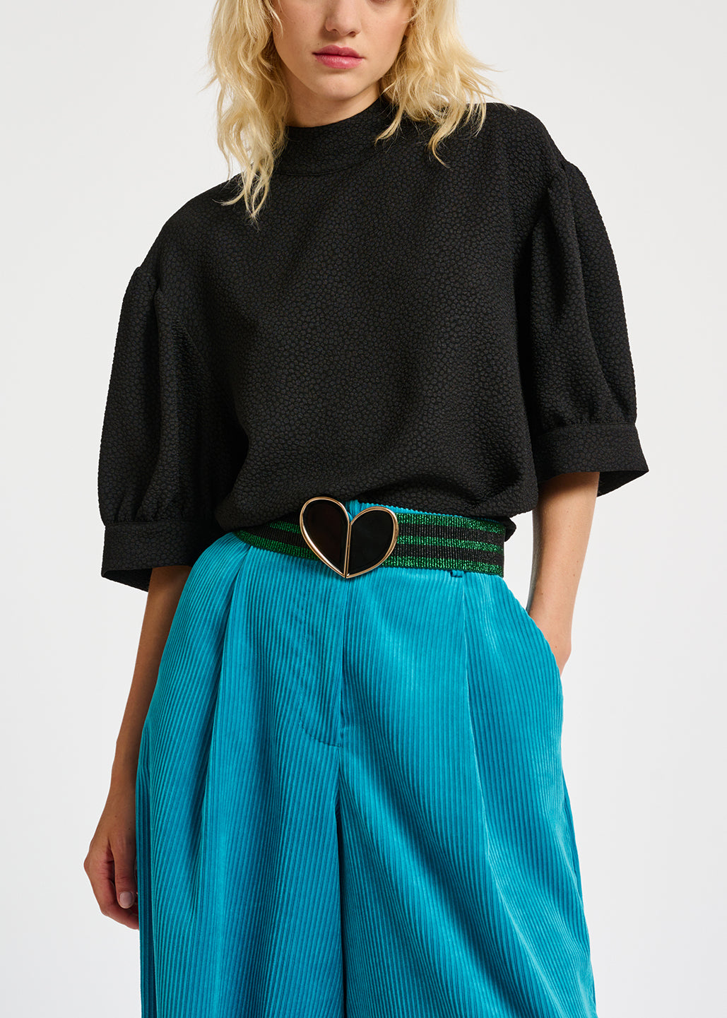 Black top with puffed sleeves RE—SSENTIEL | Essentiel second hand