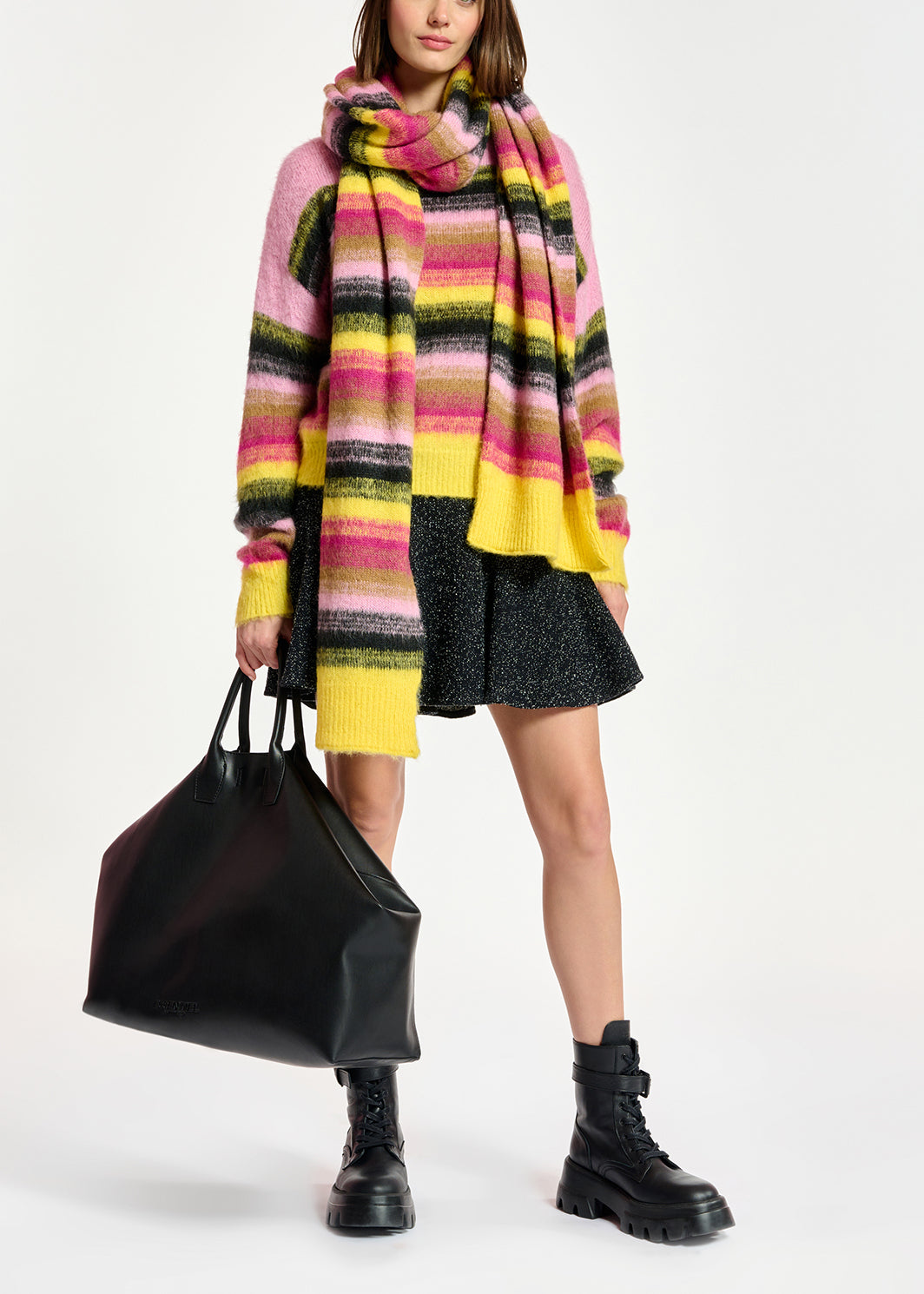 Pull à rayures jaunes, roses et noires RE—SSENTIEL | Essentiel second hand