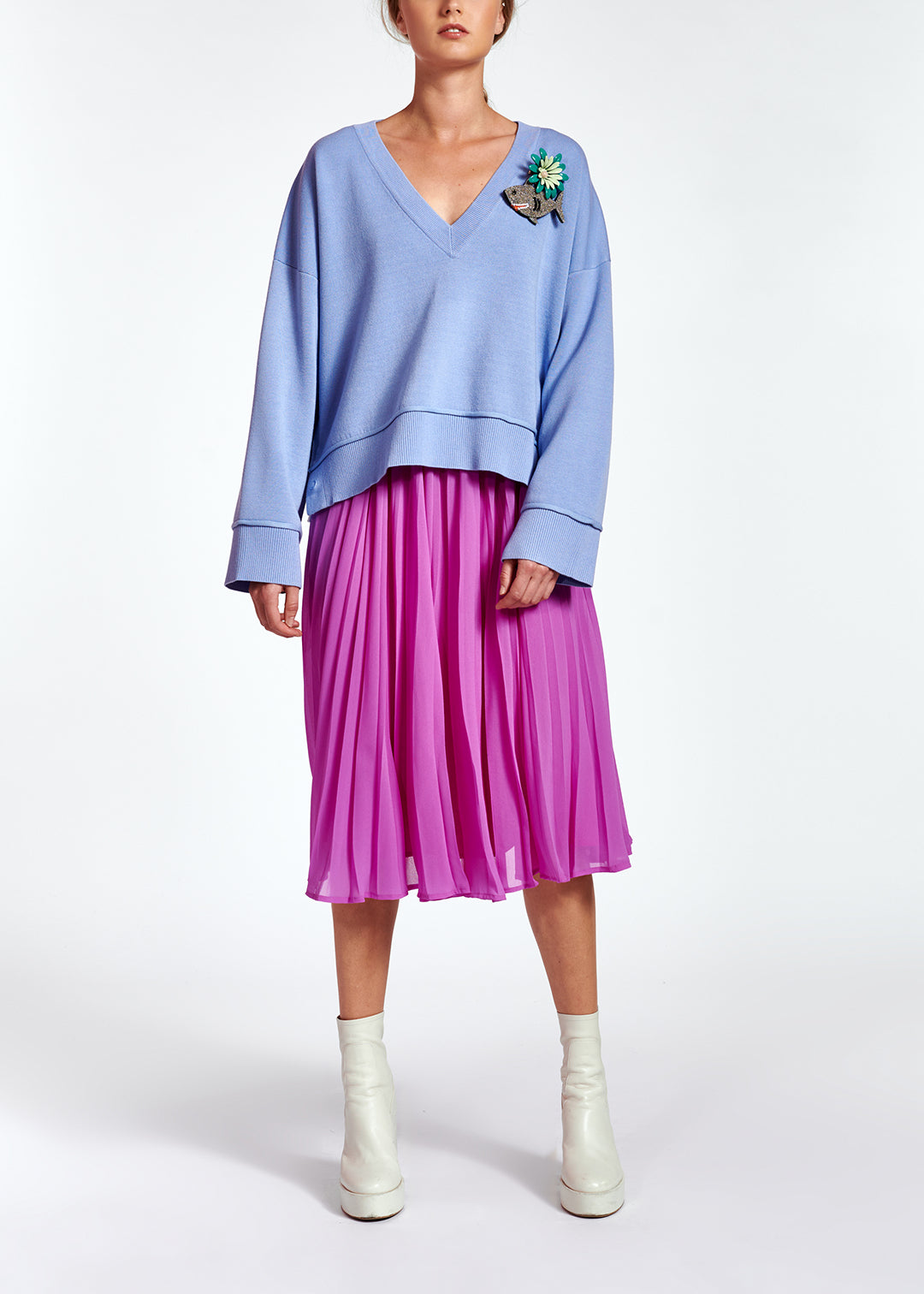 Light blue boxy V-neck sweater RE—SSENTIEL | Essentiel second hand