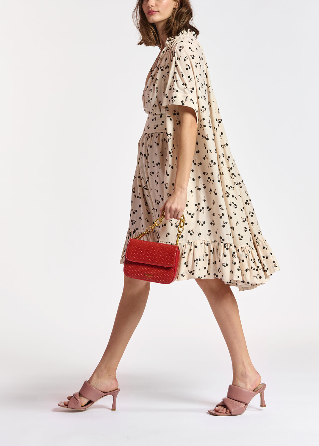 Gebroken witte kersenjurk met volants RE—SSENTIEL | Essentiel second hand