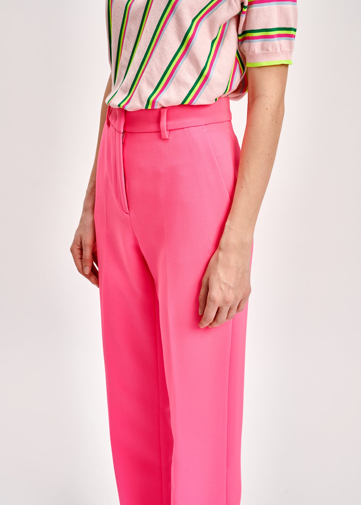 Neon pink straight-leg pants RE—SSENTIEL | Essentiel second hand