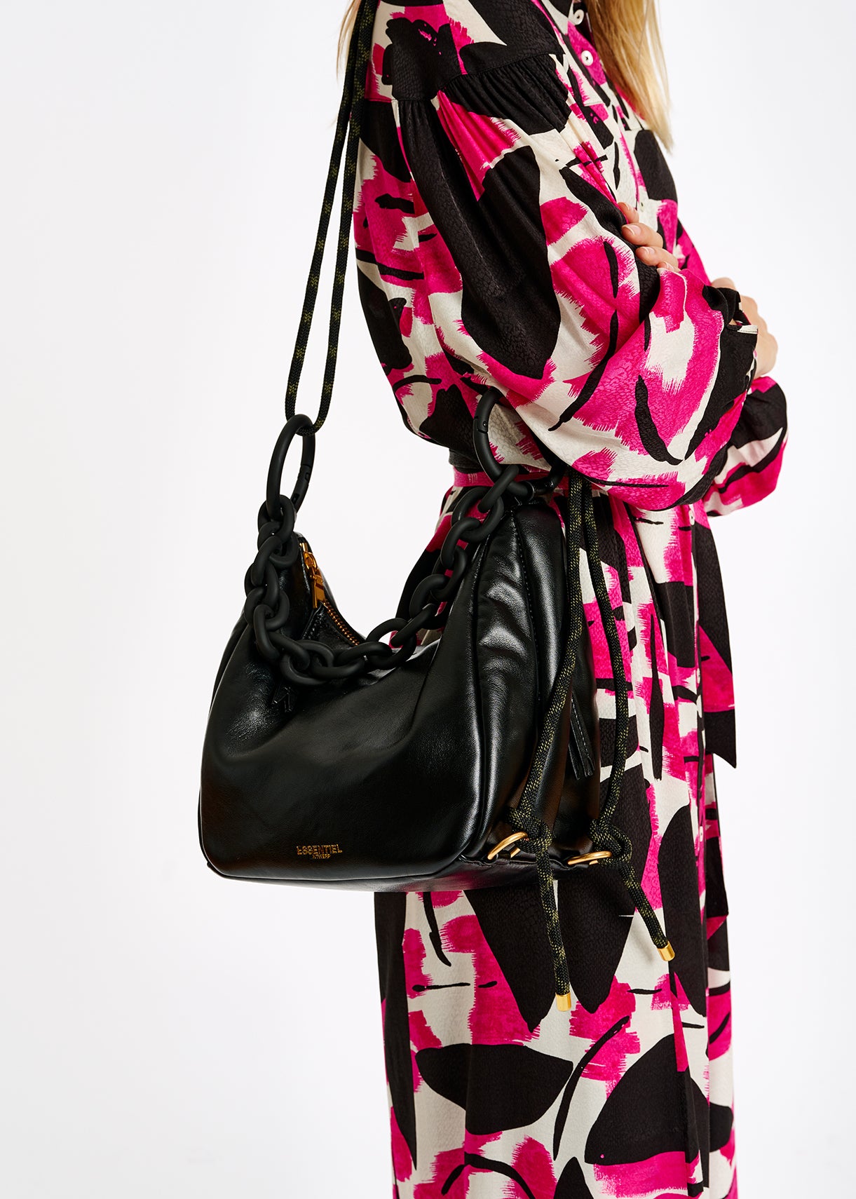 Midi-jurk met abstracte print in fuchsia, zwart en wit RE—SSENTIEL | Essentiel second hand