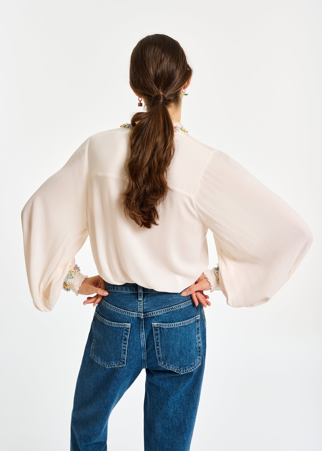 Off-white high neck top with bead embellishments RE—SSENTIEL | Essentiel second hand