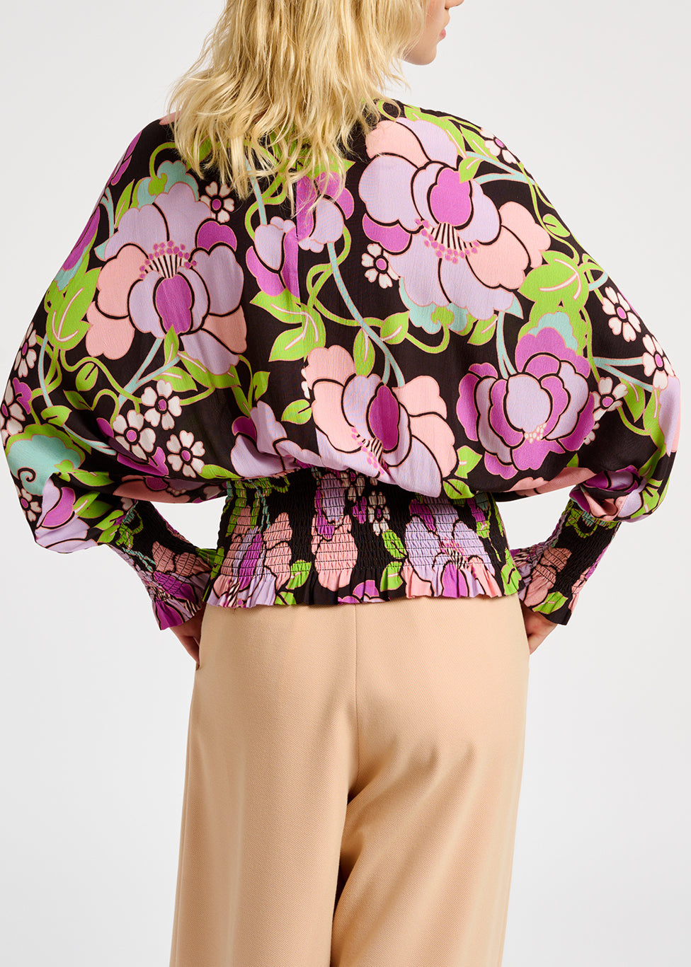 Top noir à imprimé fleuri et à smocks RE—SSENTIEL | Essentiel second hand