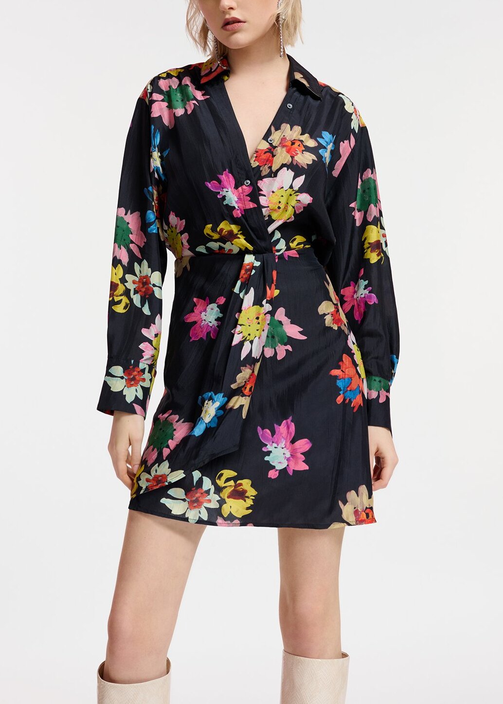 Black silk mini wrap dress with floral print RE—SSENTIEL | Essentiel second hand