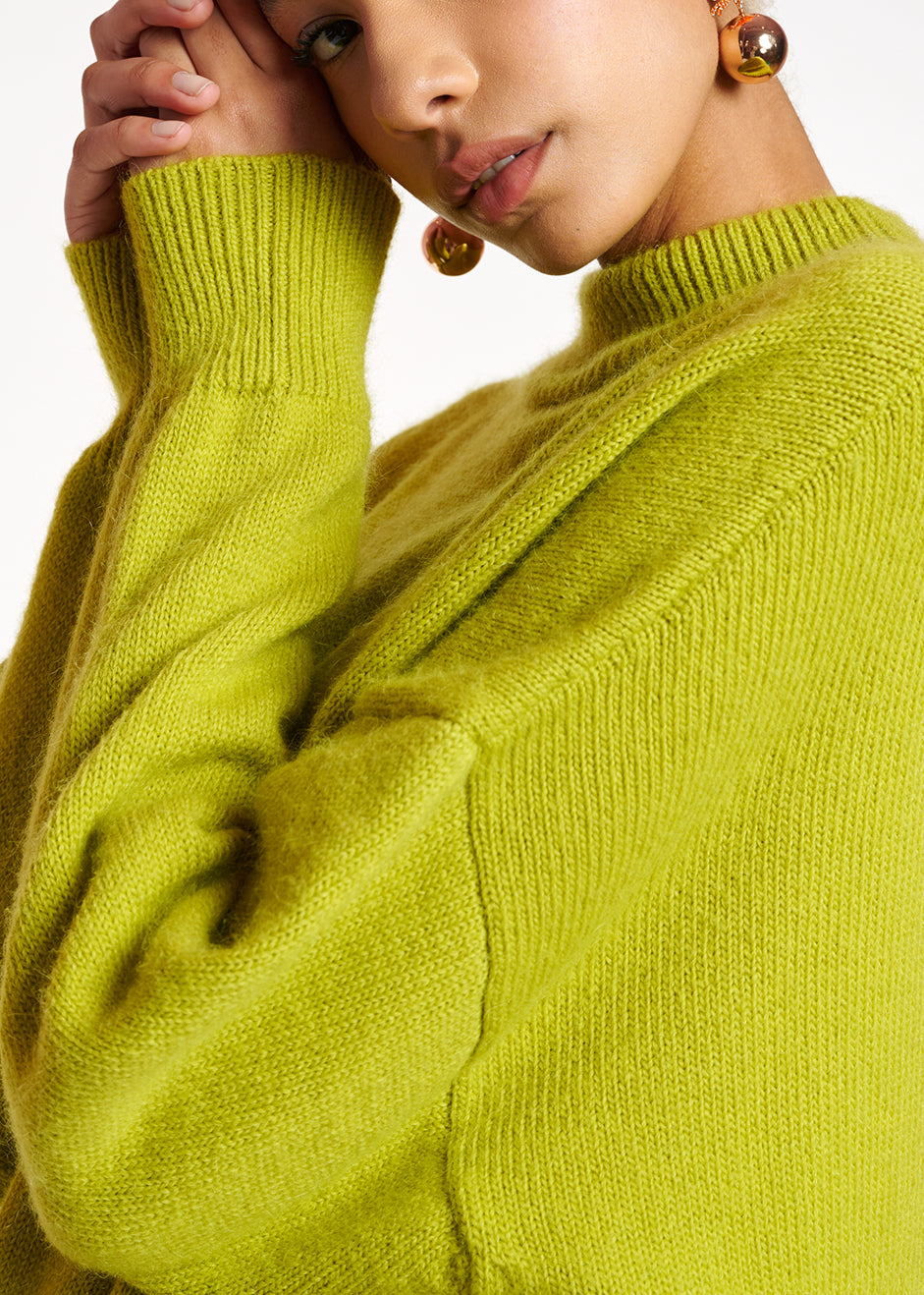 Long loose-fit lime green sweater RE—SSENTIEL | Essentiel second hand