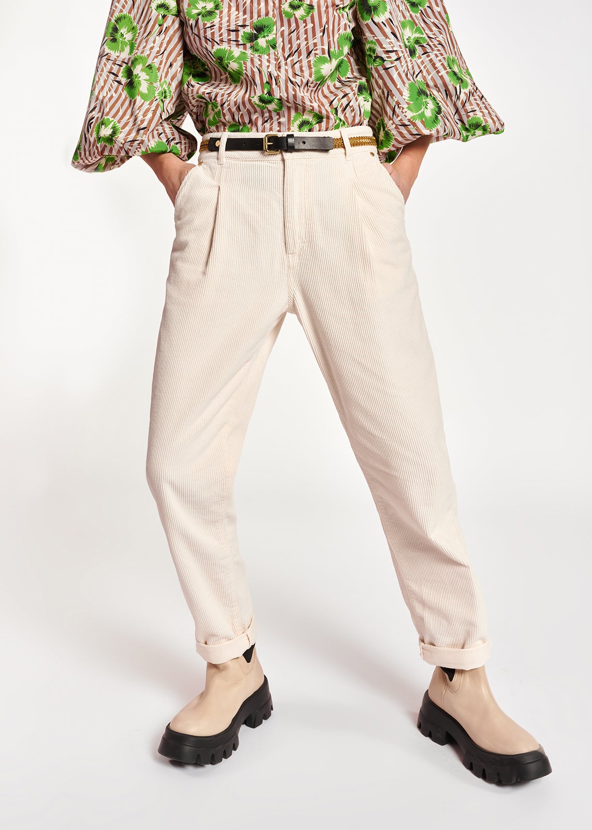 Off-white cotton-corduroy pants RE—SSENTIEL | Essentiel second hand