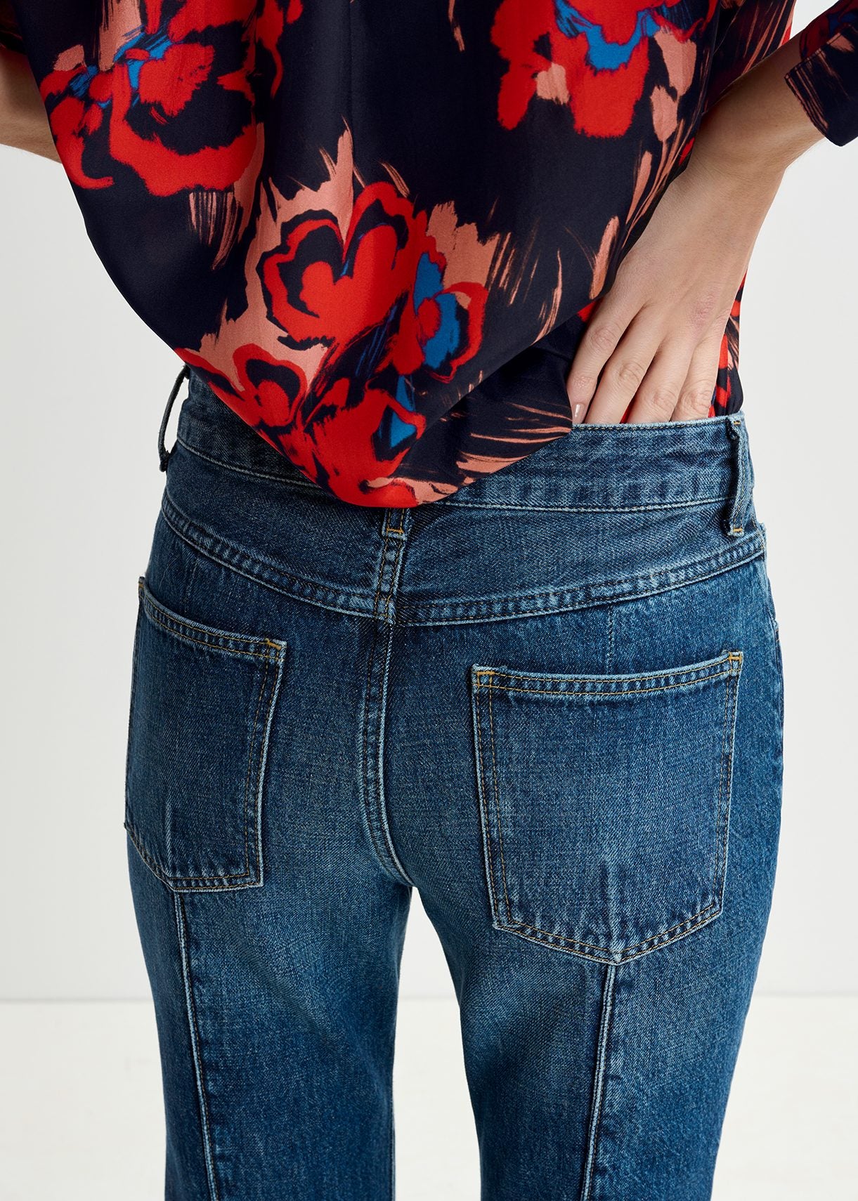 Kick flare blue jeans with turn-up hem RE—SSENTIEL | Essentiel second hand