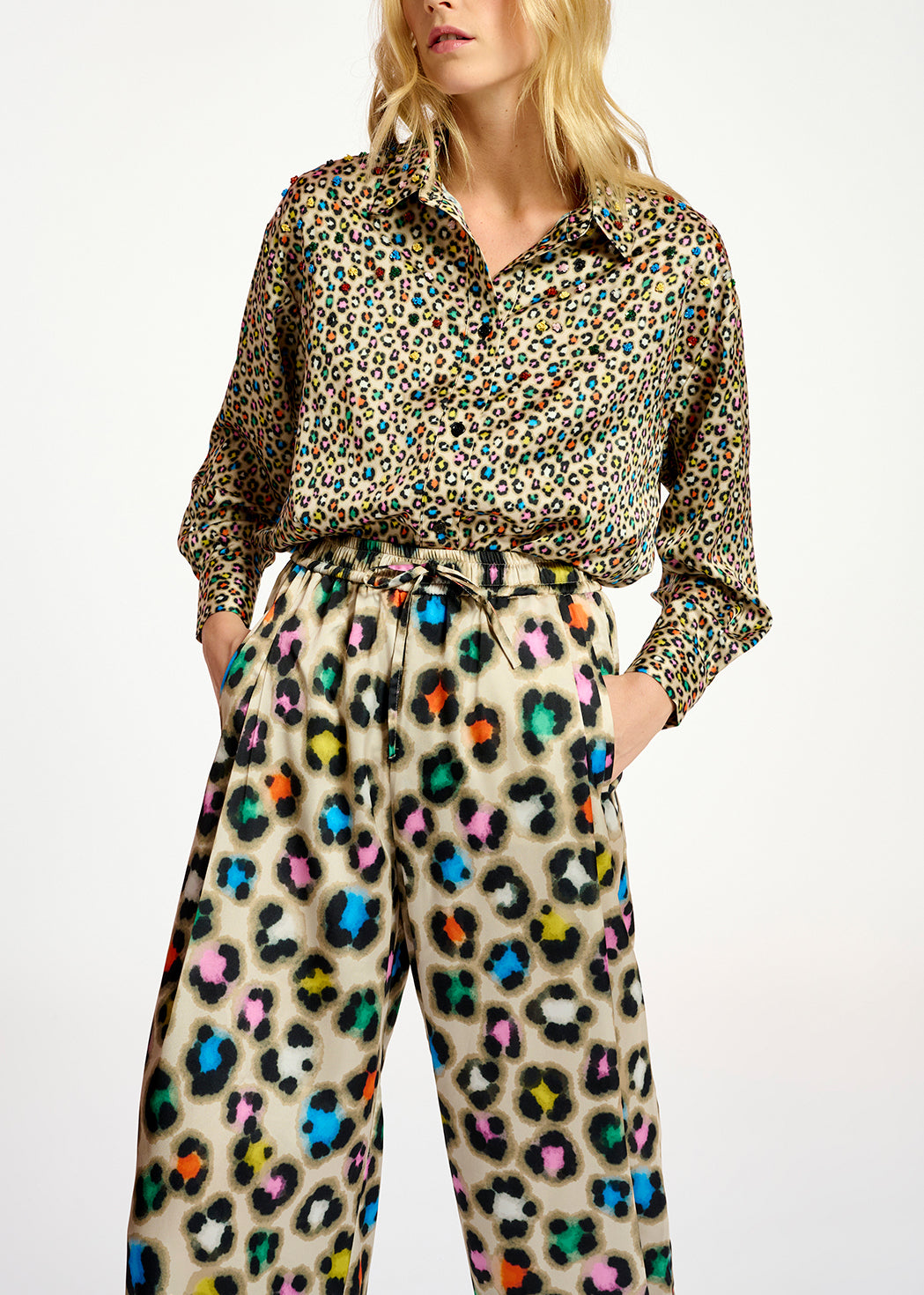 Chemise beige à  imprimé léopard et paillettes RE—SSENTIEL | Essentiel second hand