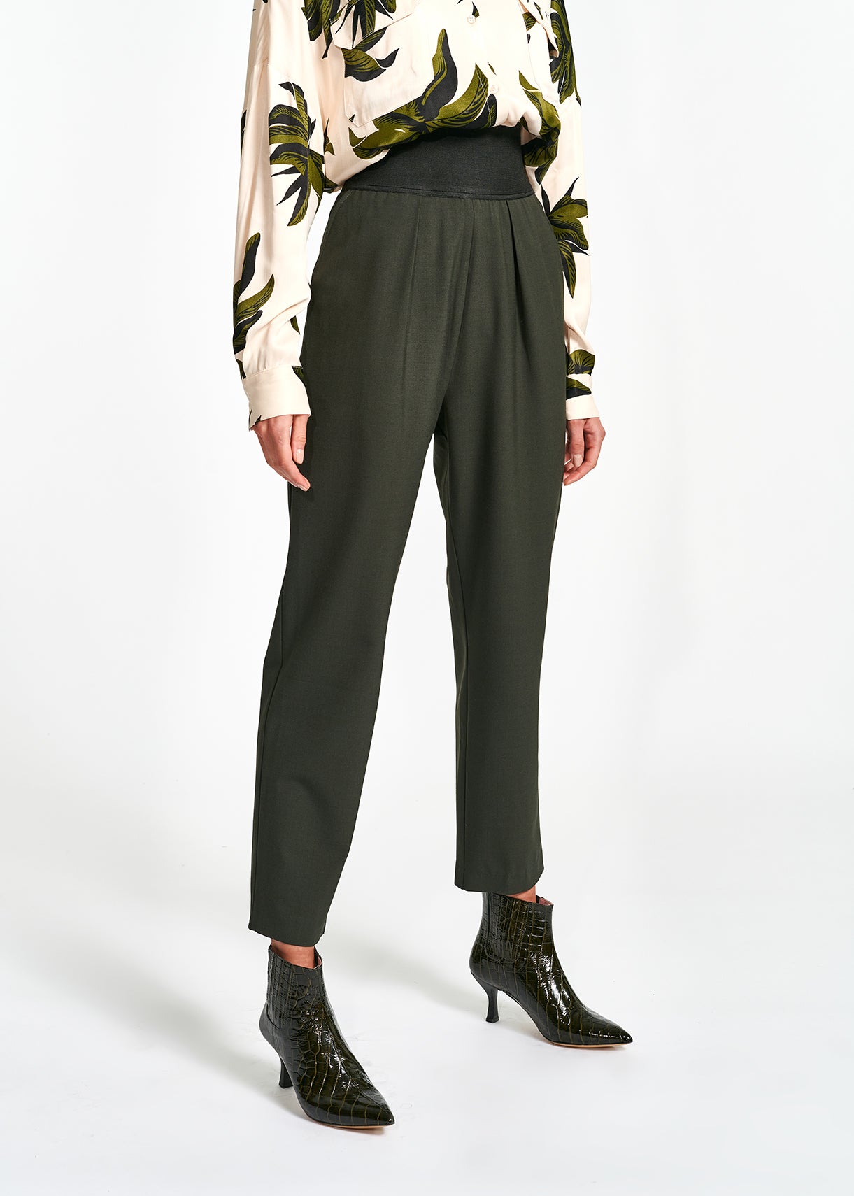 Within pantalons RE—SSENTIEL | Essentiel second hand