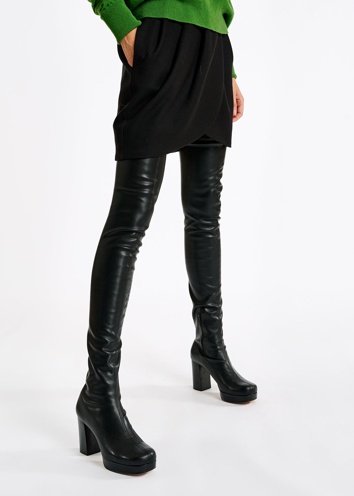 Black mini-length wrap skirt RE—SSENTIEL | Essentiel second hand