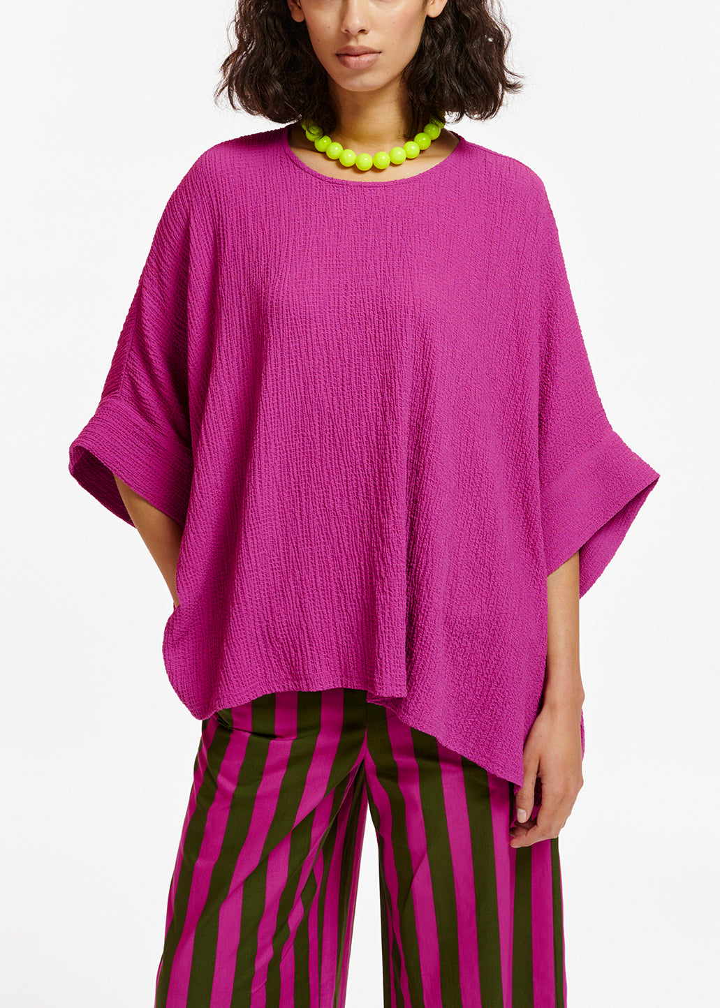 Paarse oversized top in cloqué RE—SSENTIEL | Essentiel second hand