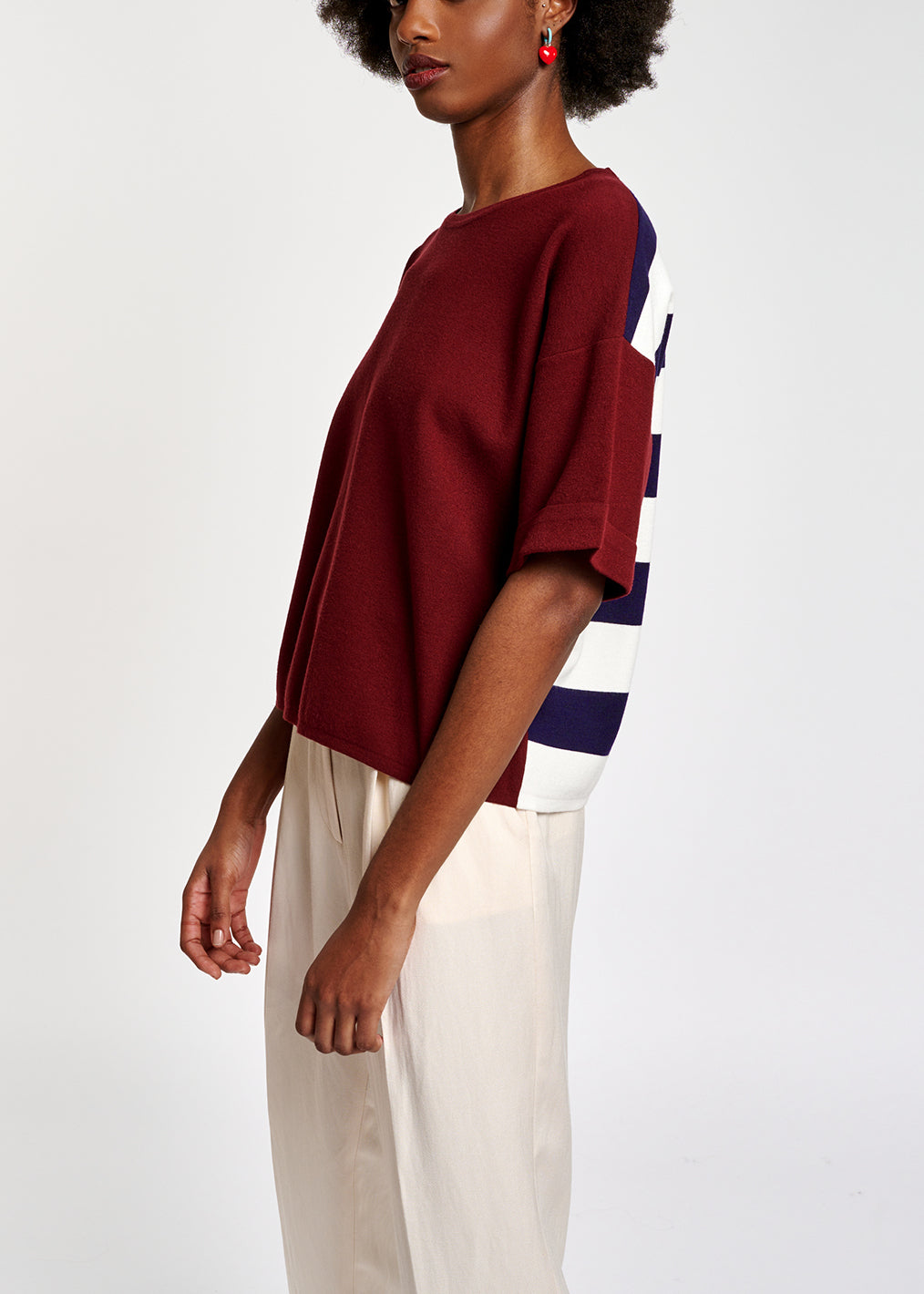 Pull rouge à manches courtes avec rayures RE—SSENTIEL | Essentiel second hand