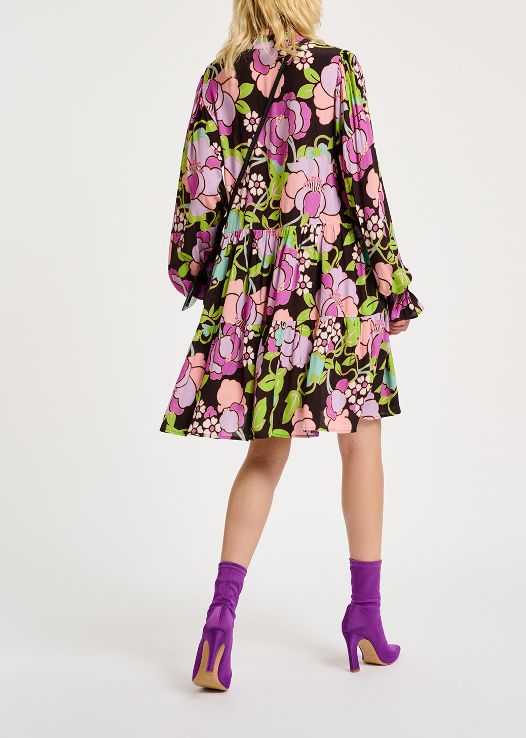 Mini robe noire à imprimé floral RE—SSENTIEL | Essentiel second hand