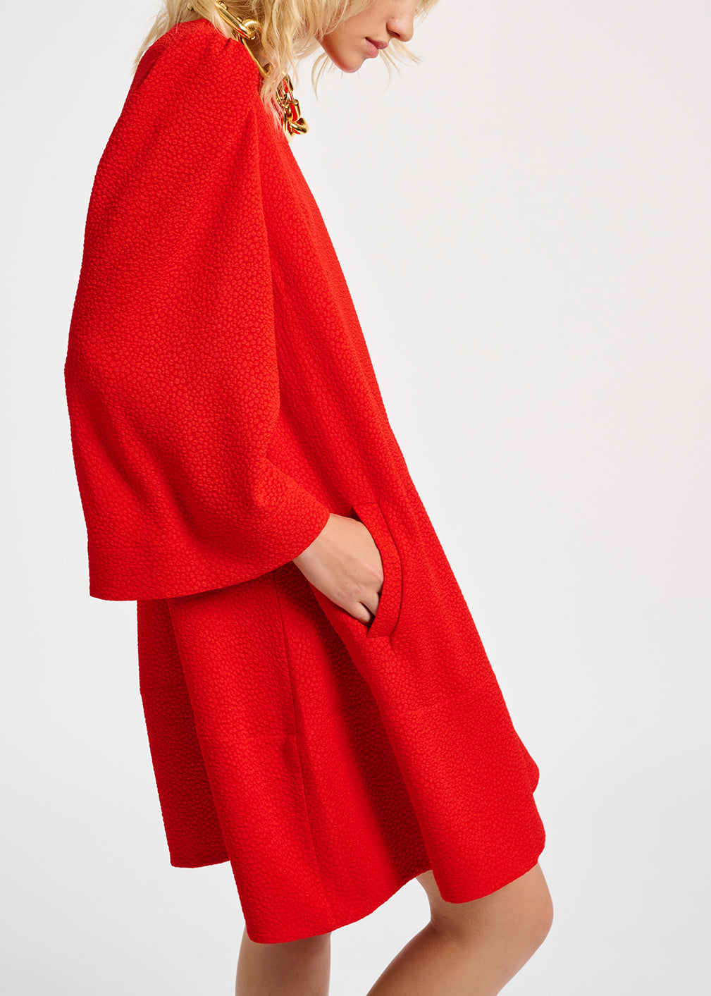 Rode mini-jurk met trompetmouwen RE—SSENTIEL | Essentiel second hand