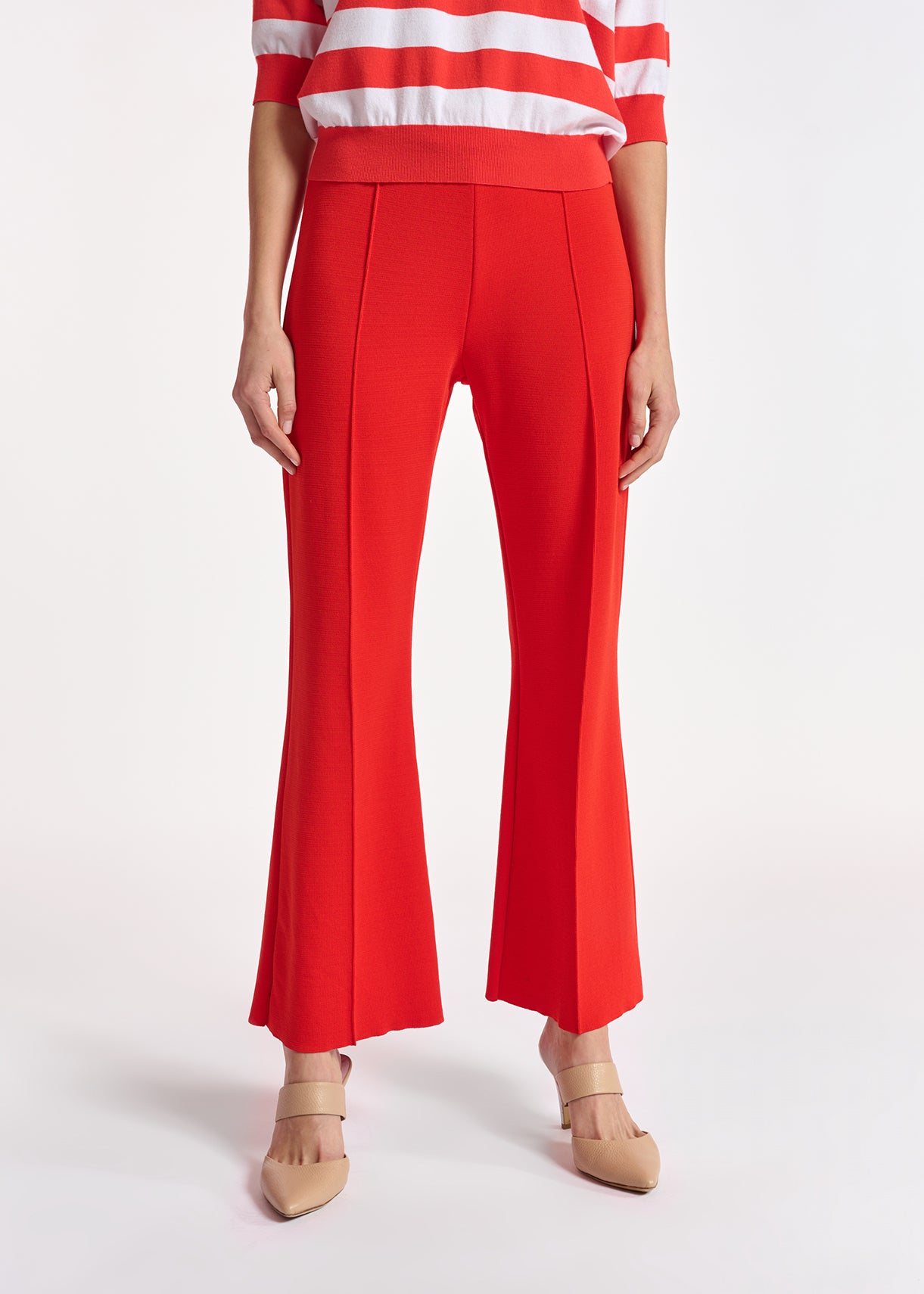 Red structured knit pants RE—SSENTIEL | Essentiel second hand