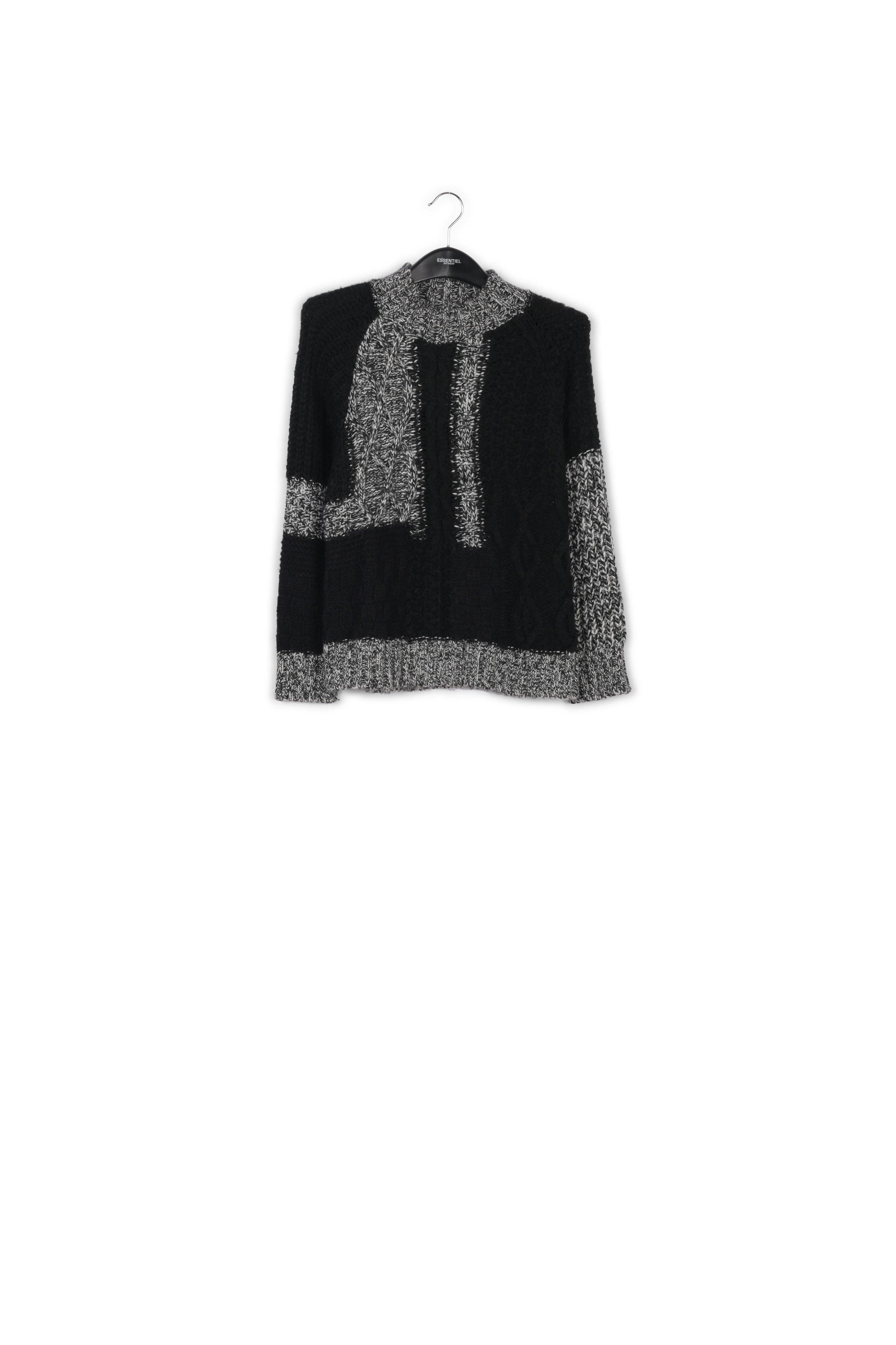 Black and white knit sweater RE—SSENTIEL | Essentiel second hand