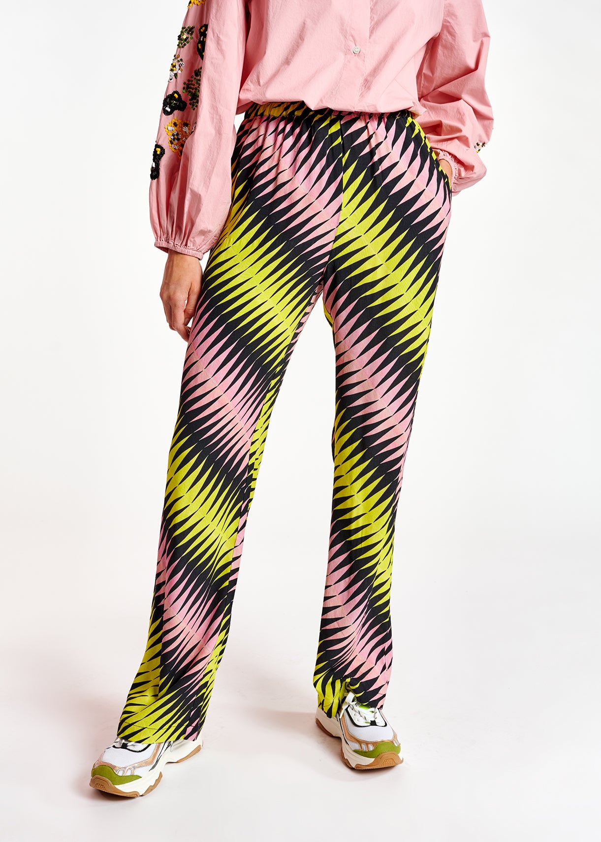 Pantalon à imprimé graphique rose, noir et jaune RE—SSENTIEL | Essentiel second hand