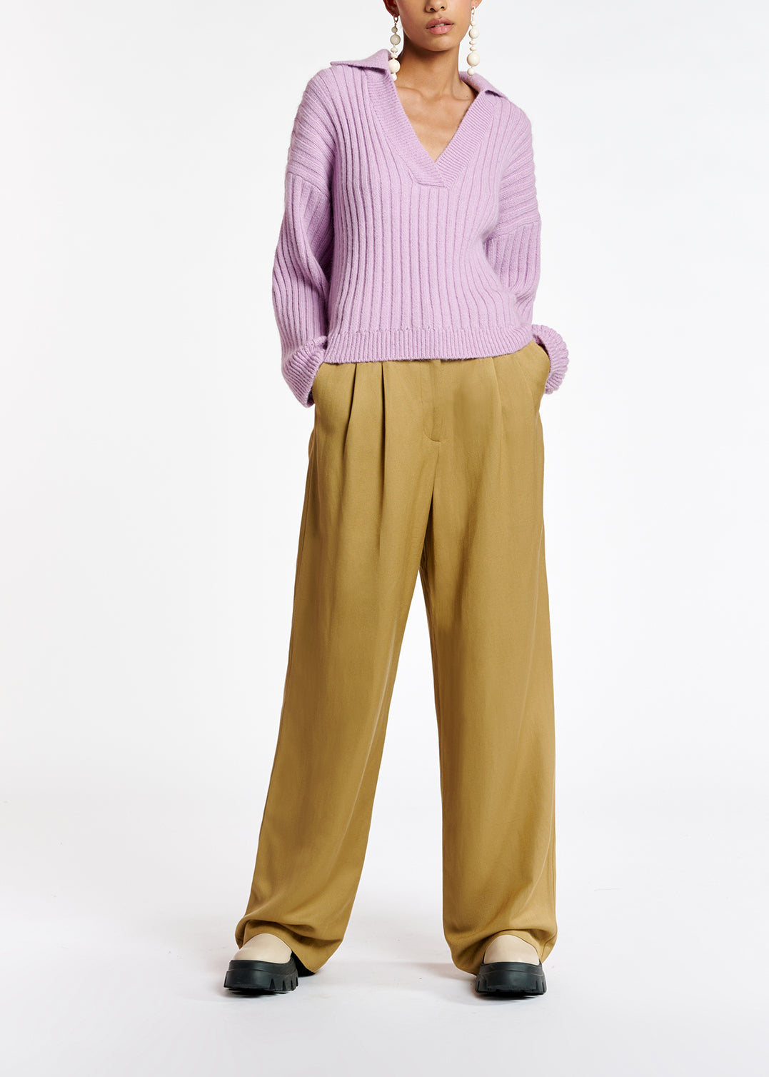 Lilac V-neck ribbed-knit sweater RE—SSENTIEL | Essentiel second hand