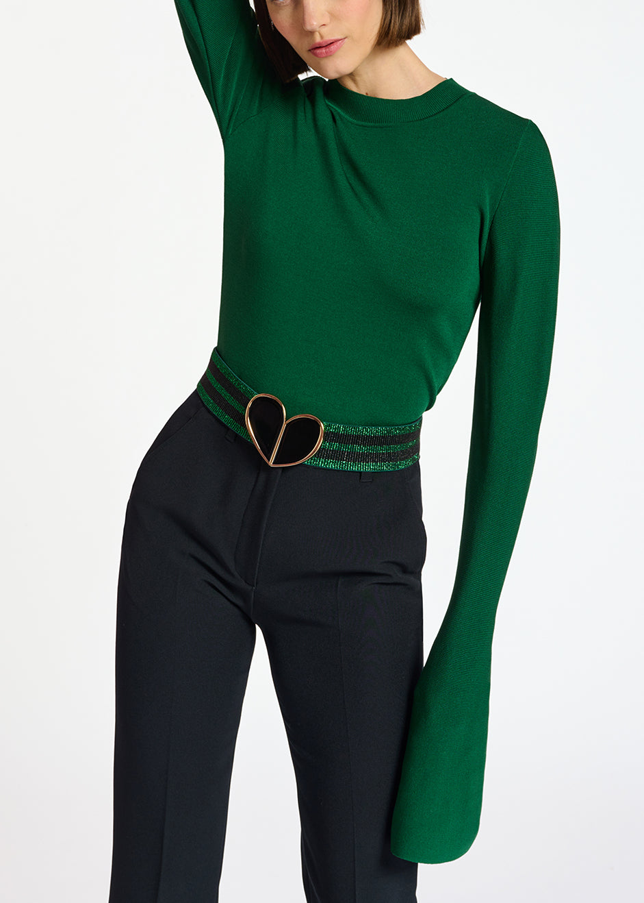 Pull ajusté en tricot vert foncé à manches trompettes RE—SSENTIEL | Essentiel second hand