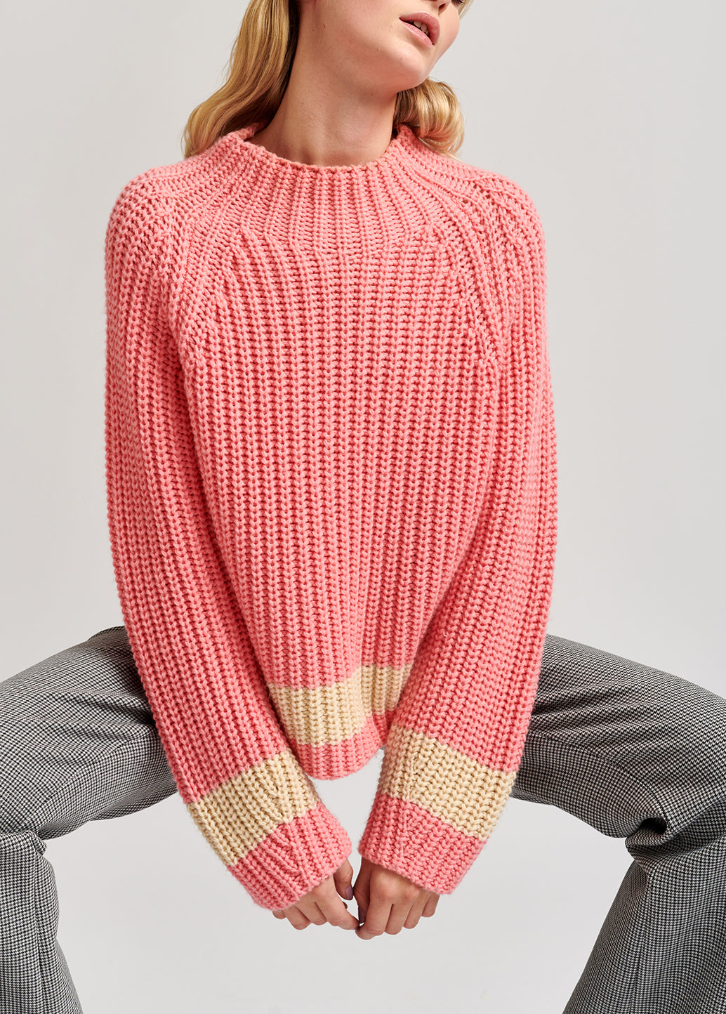 Pink ribbed wool-blend sweater RE—SSENTIEL | Essentiel second hand