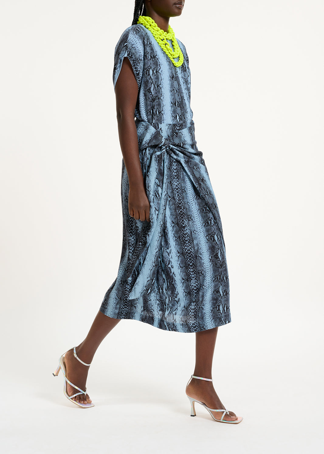 Top à  manches courtes imprimé serpent noir et bleu RE—SSENTIEL | Essentiel second hand