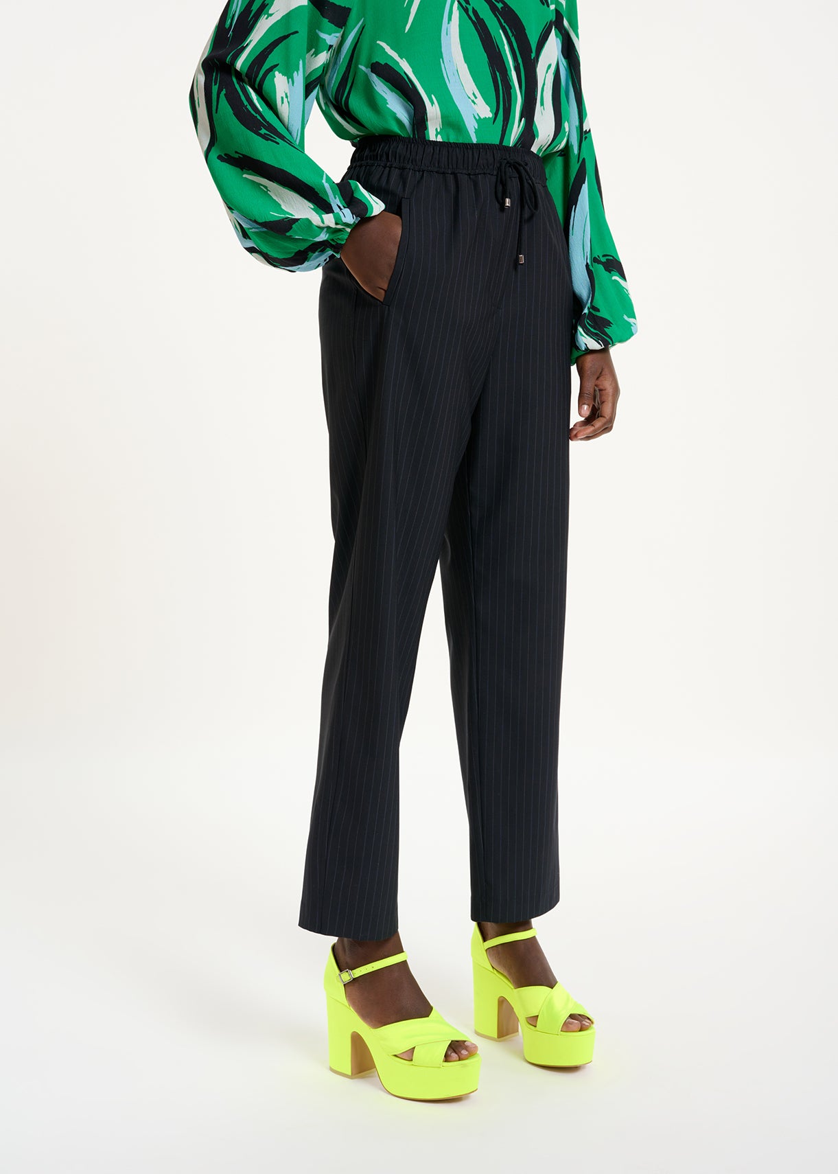 Dark blue pinstriped pants RE—SSENTIEL | Essentiel second hand