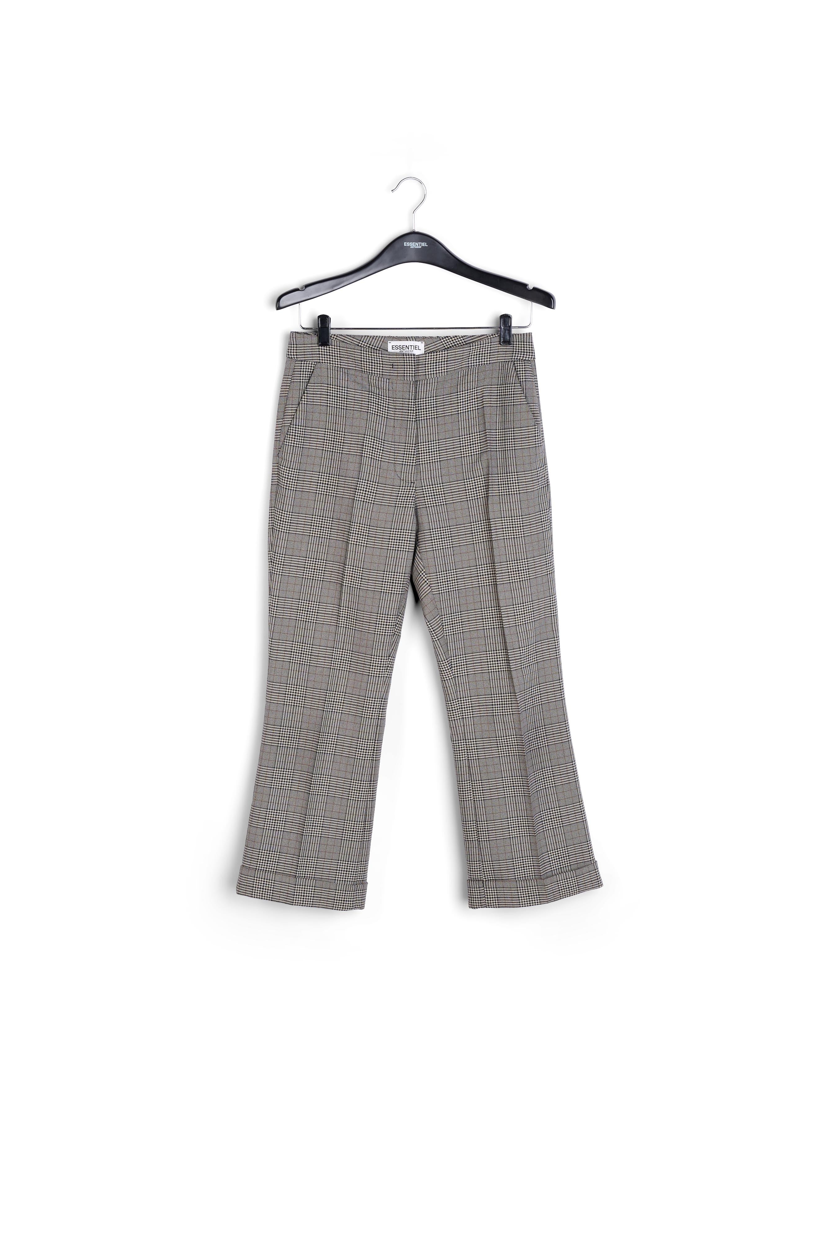 Pantalon à carreaux aux jambes évasées RE—SSENTIEL | Essentiel second hand