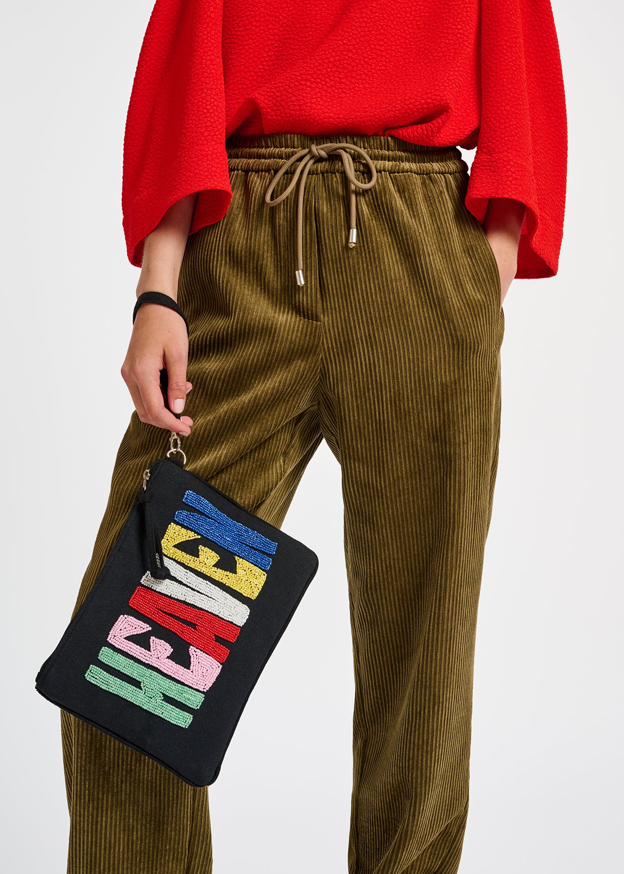 Taps toelopende broek in kaki fluweel RE—SSENTIEL | Essentiel second hand