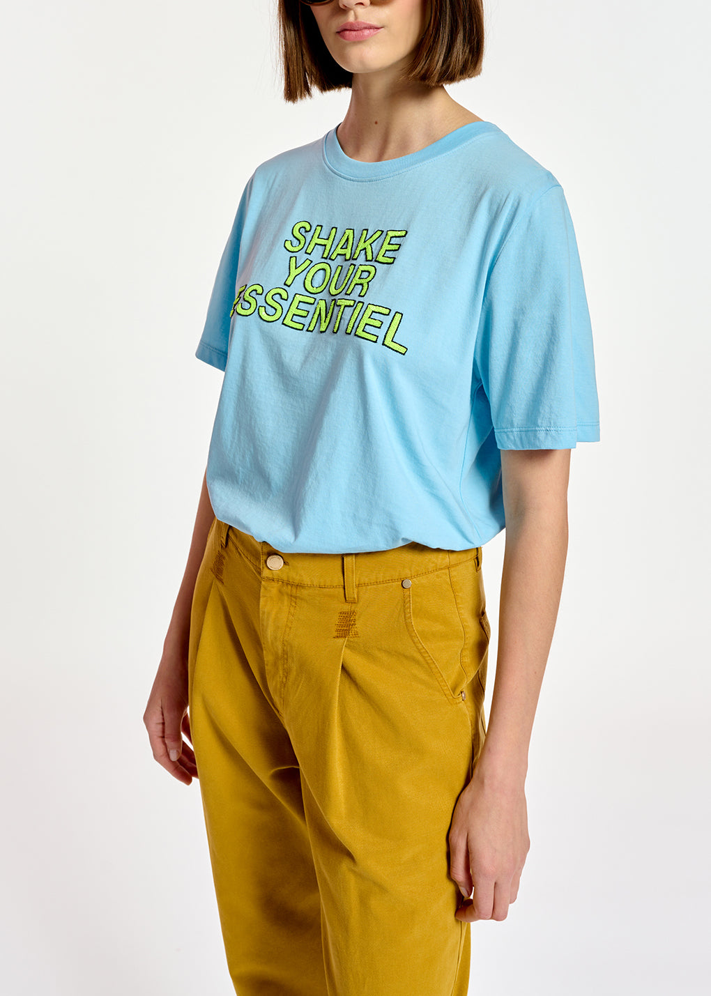 Light blue jersey t-shirt with neon green embroidery RE—SSENTIEL | Essentiel second hand