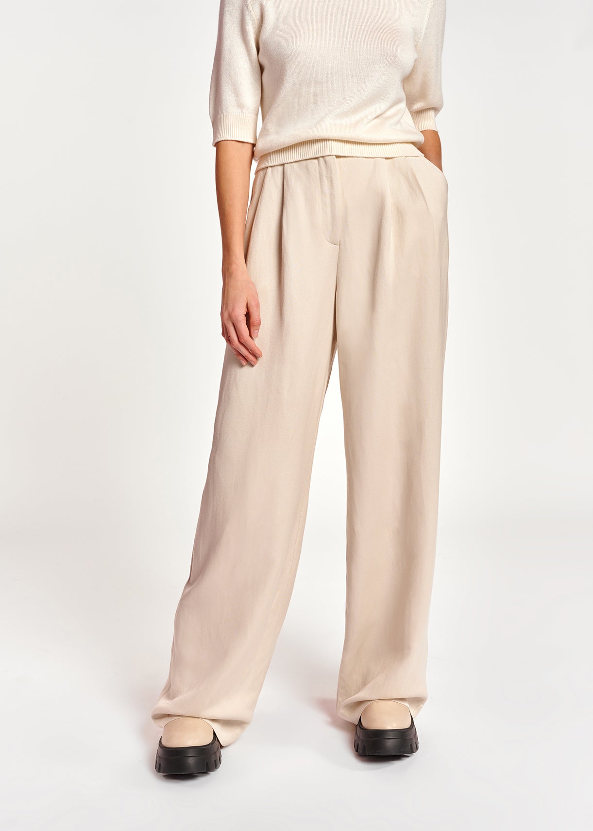 Off-white wide-leg pants RE—SSENTIEL | Essentiel second hand