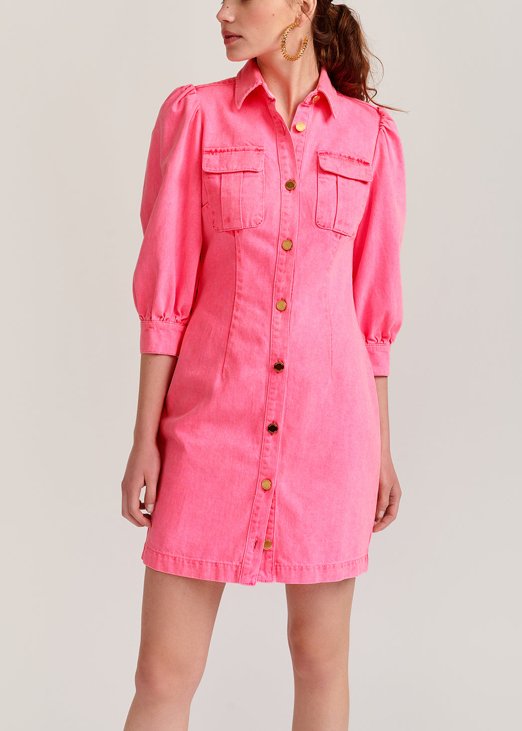 Neonroze jeans mini-jurk met ballonmouwen RE—SSENTIEL | Essentiel second hand