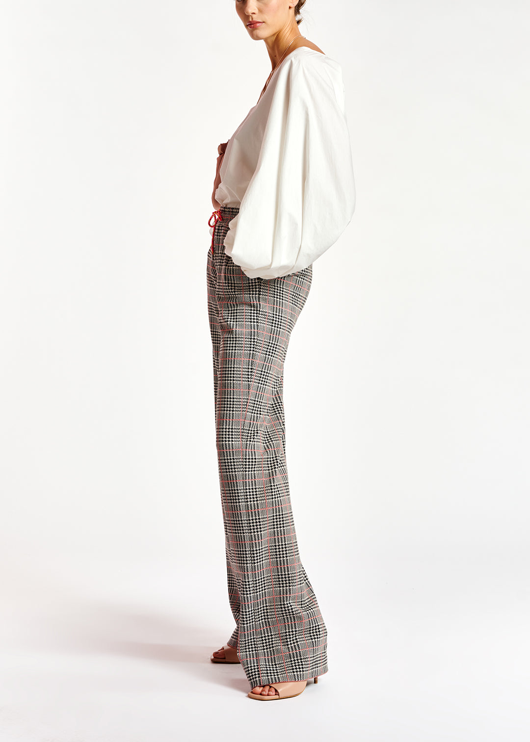 White V-neck top with puffed sleeves RE—SSENTIEL | Essentiel second hand