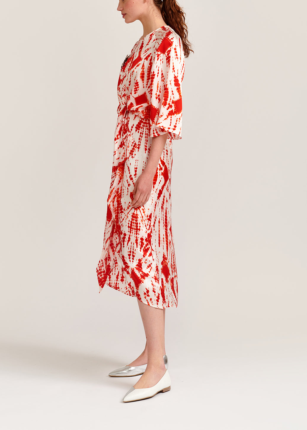 Off-white and red tie-dyed silk midi dress RE—SSENTIEL | Essentiel second hand