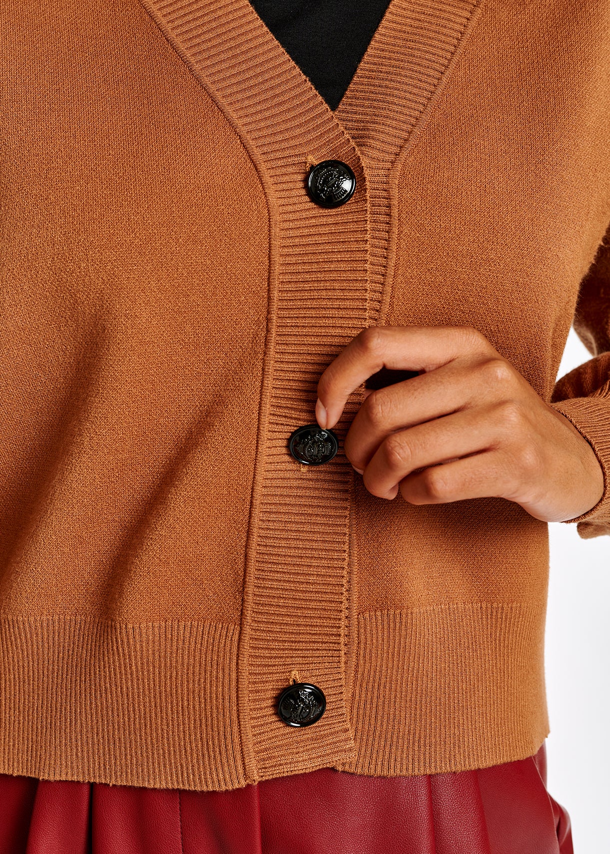 Camel relaxte cardigan met V-hals RE—SSENTIEL | Essentiel second hand