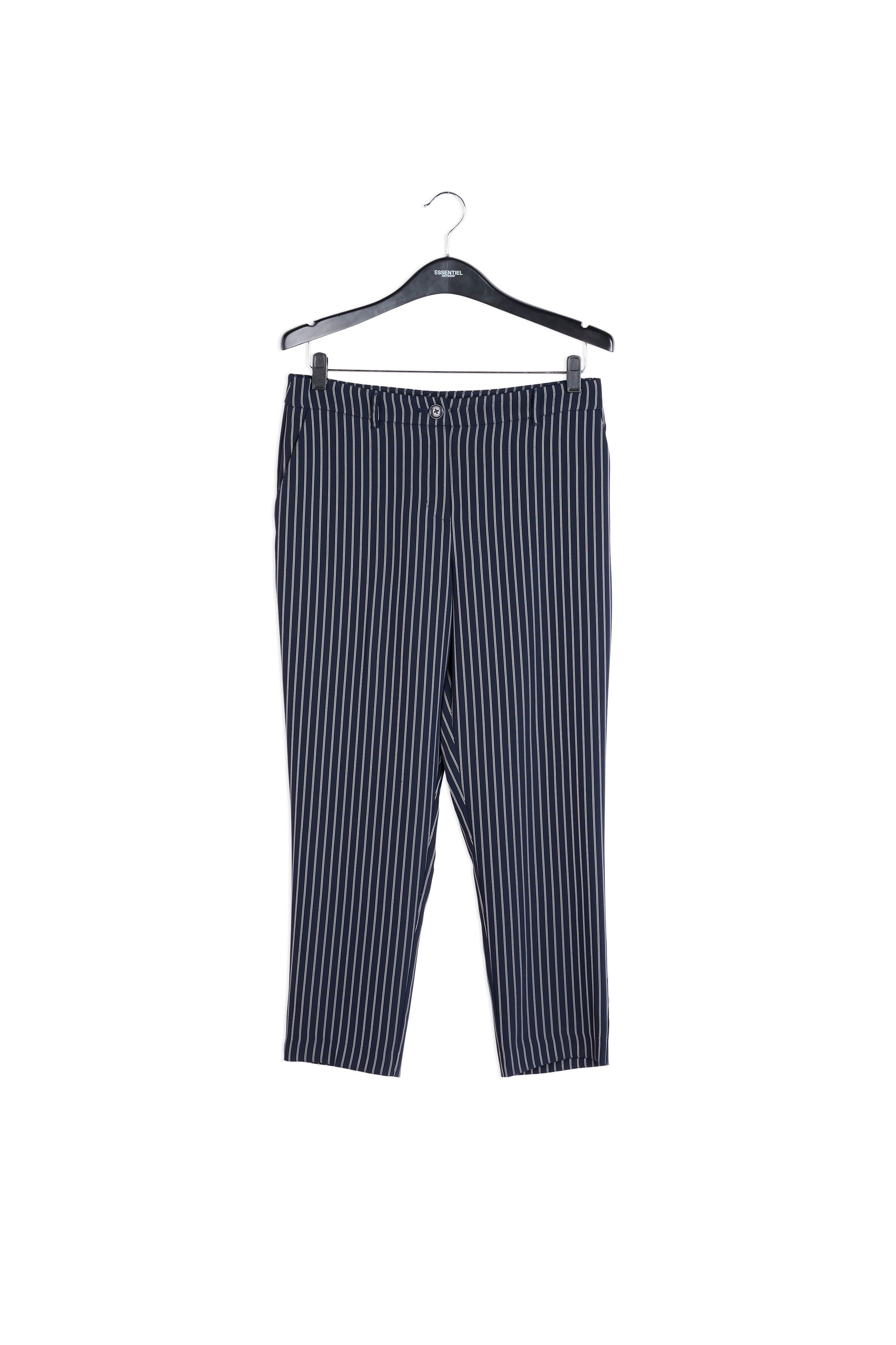 Sharron broek RE—SSENTIEL | Essentiel second hand