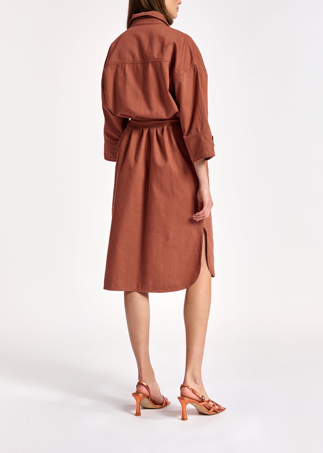 Robe chemise en denim brun RE—SSENTIEL | Essentiel second hand